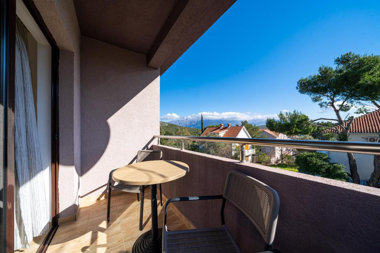 Apartments Svetlana Tivat Exterior photo